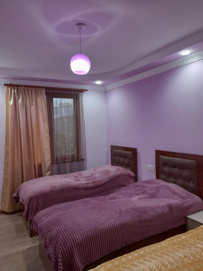 Alexmila Bed & Breakfast Tat'ev Exterior photo